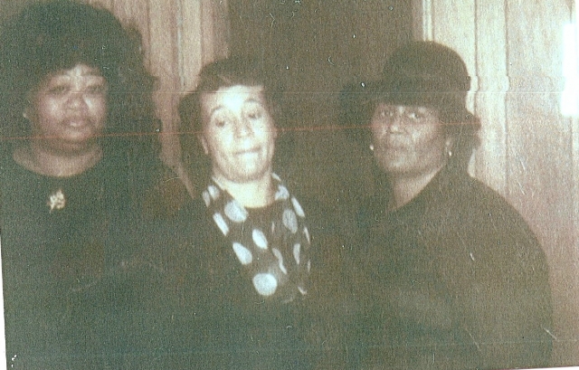 Daughters of Aba Bee Futch McGill Smith: Josie Walker Mimms, Betty Spearman and Annie Ruth Stueart